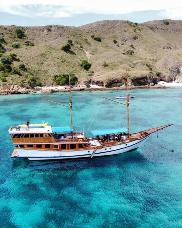 scenic cruise